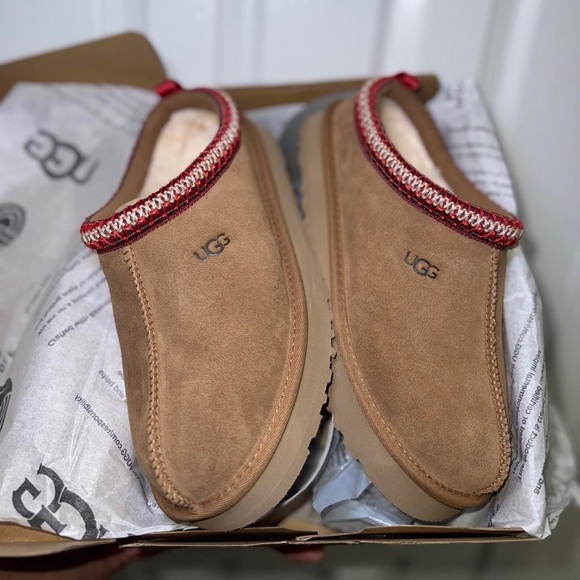 UGG Men's Tan Suede Slip-Ons with Red Trim - Picture 1 of 6